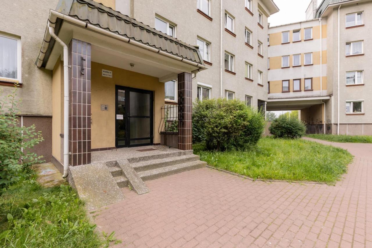 Spacious & Quiet 1 Bedroom Apartment In Pruszkow By Noclegi Renters Экстерьер фото
