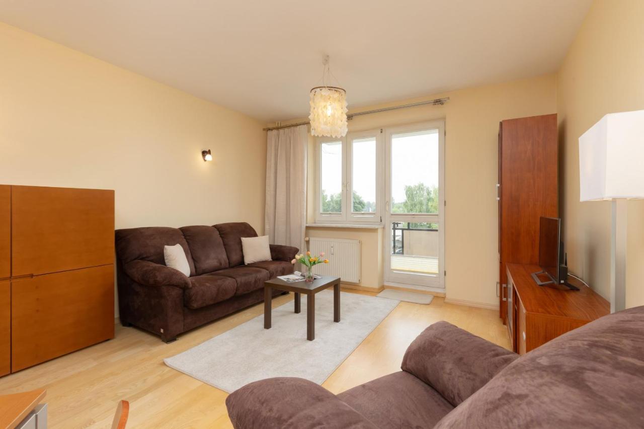 Spacious & Quiet 1 Bedroom Apartment In Pruszkow By Noclegi Renters Экстерьер фото