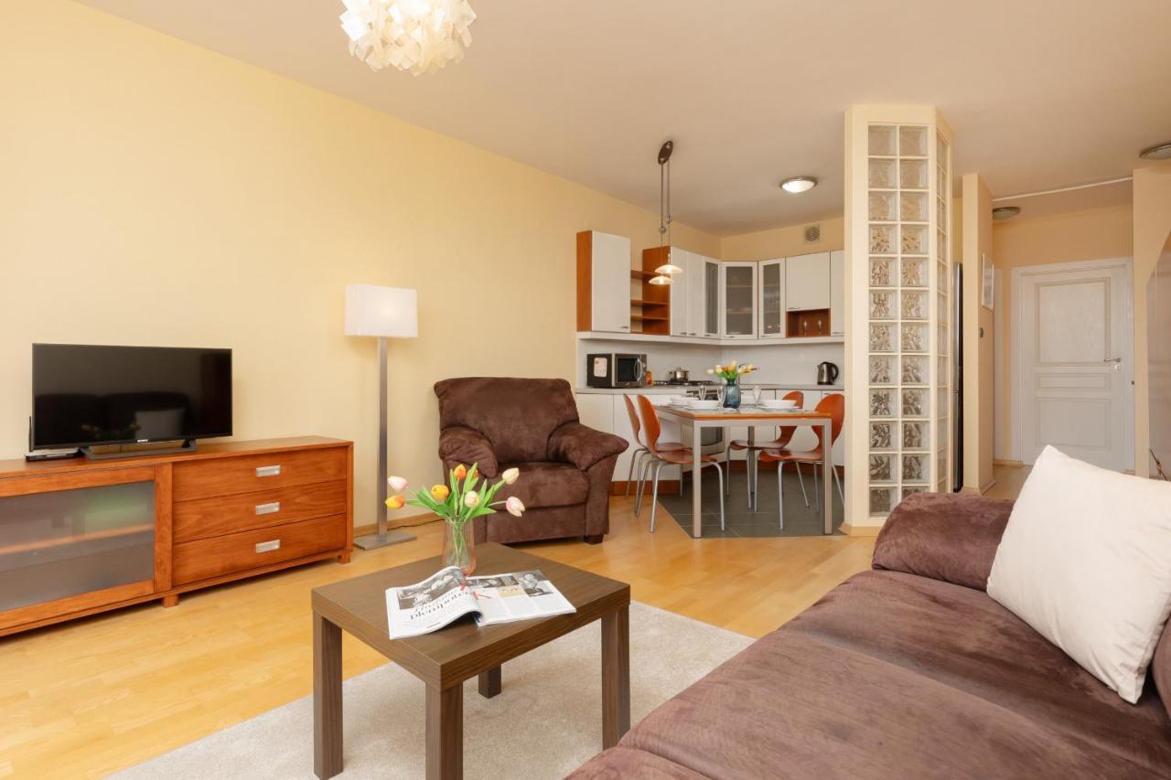 Spacious & Quiet 1 Bedroom Apartment In Pruszkow By Noclegi Renters Экстерьер фото